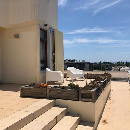 Beautiful Penthouse Apartment With Terrace - 4 Minute Walk To The Beach Troia Exterior foto