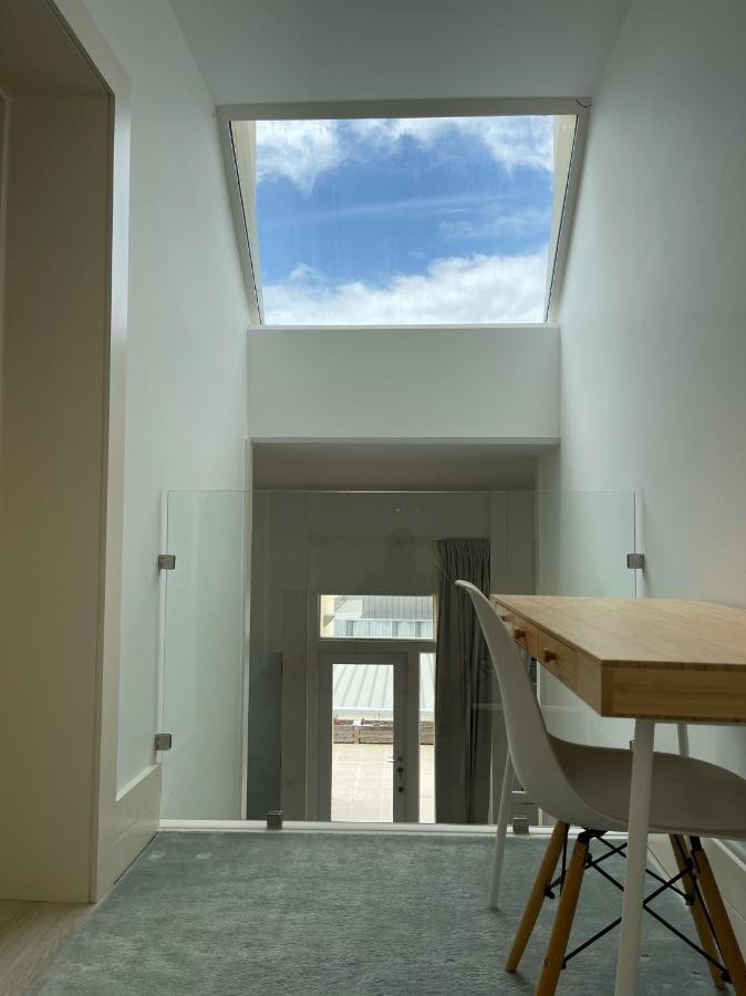 Beautiful Penthouse Apartment With Terrace - 4 Minute Walk To The Beach Troia Exterior foto