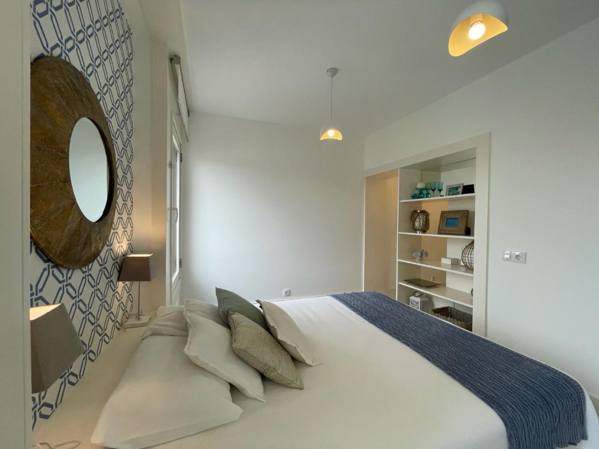 Beautiful Penthouse Apartment With Terrace - 4 Minute Walk To The Beach Troia Exterior foto